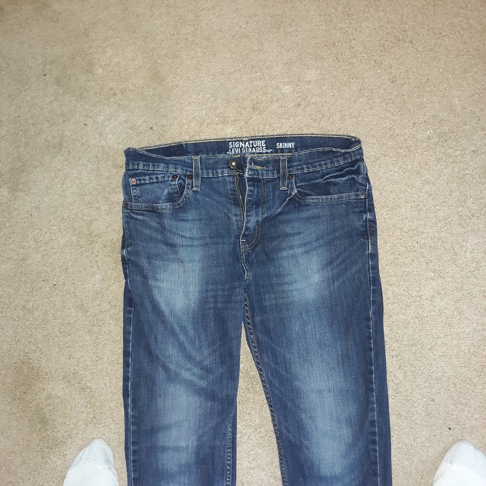 Signature Levi Strauss jeans